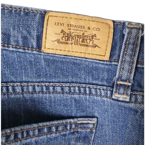 Levi 515 Capri Denim Jeans Sz 8 Mid Rise Cropped Jeans Rolled or Unrolled - Picture 5 of 7